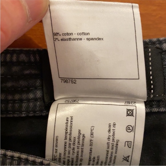 🥳 Today!!! Purchase Chanel dark gray factory distressed jeans. - Picture 6 of 11